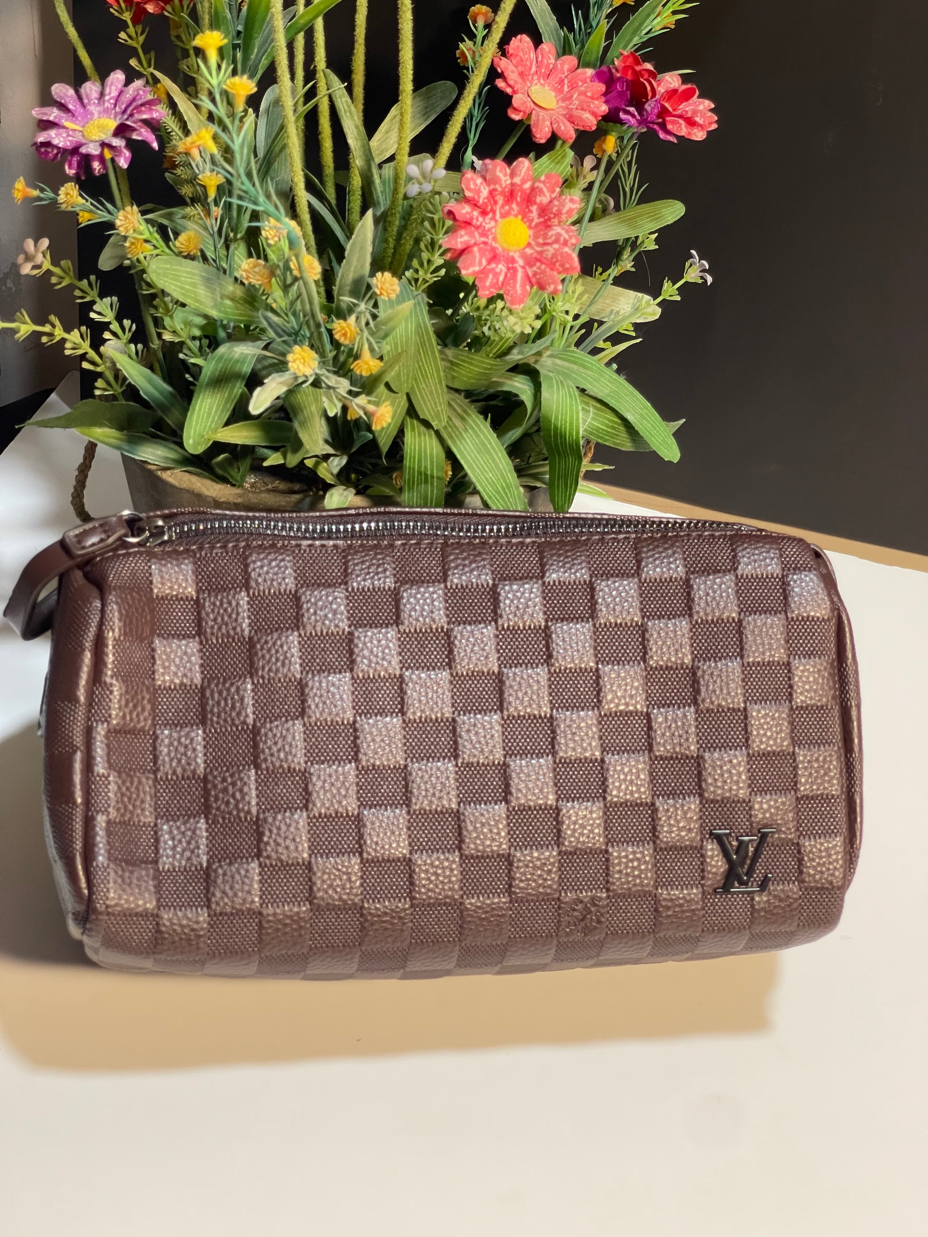 شنطه lv bg5-333
