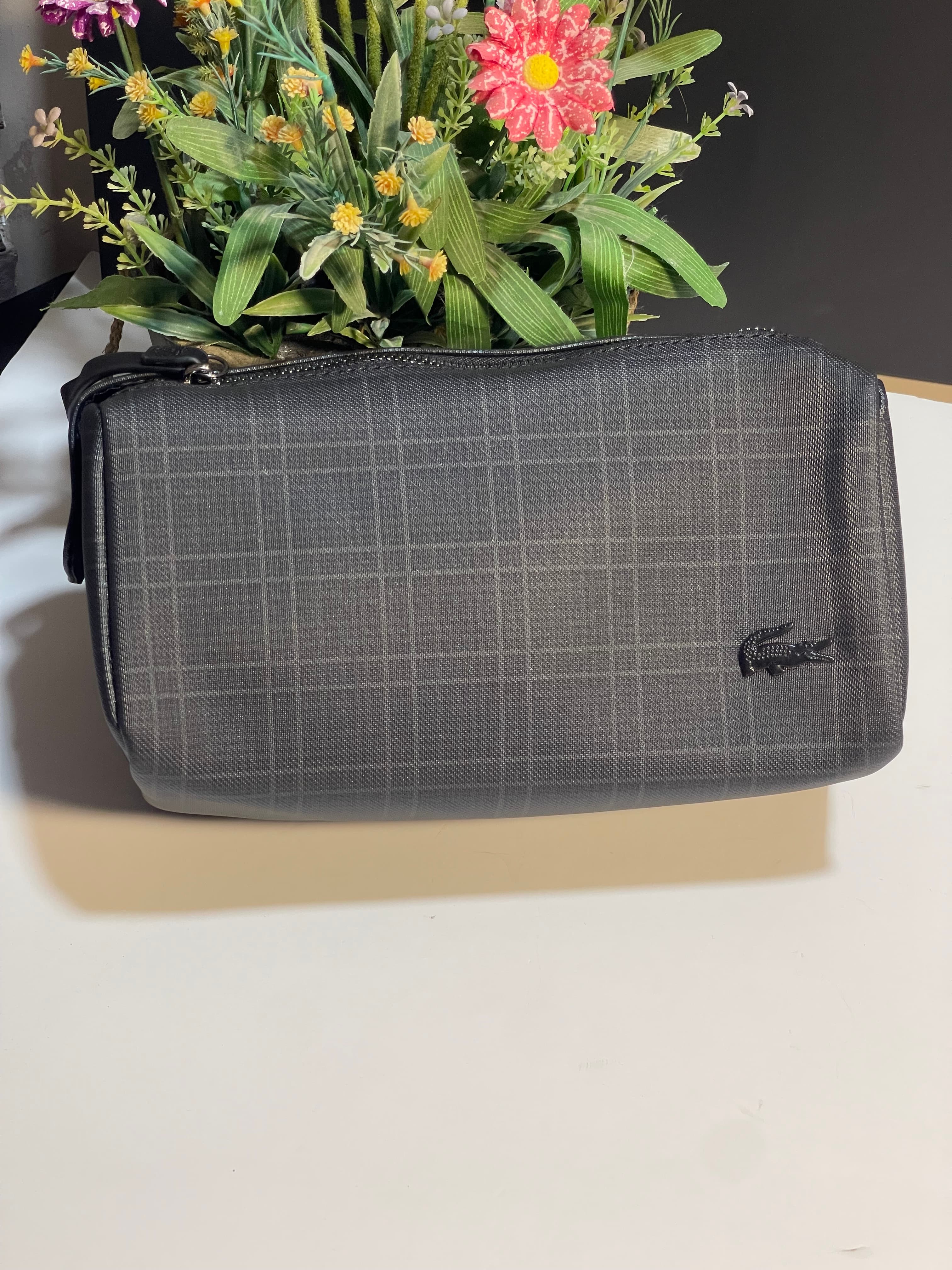 شنطه لاكوست bg5-330