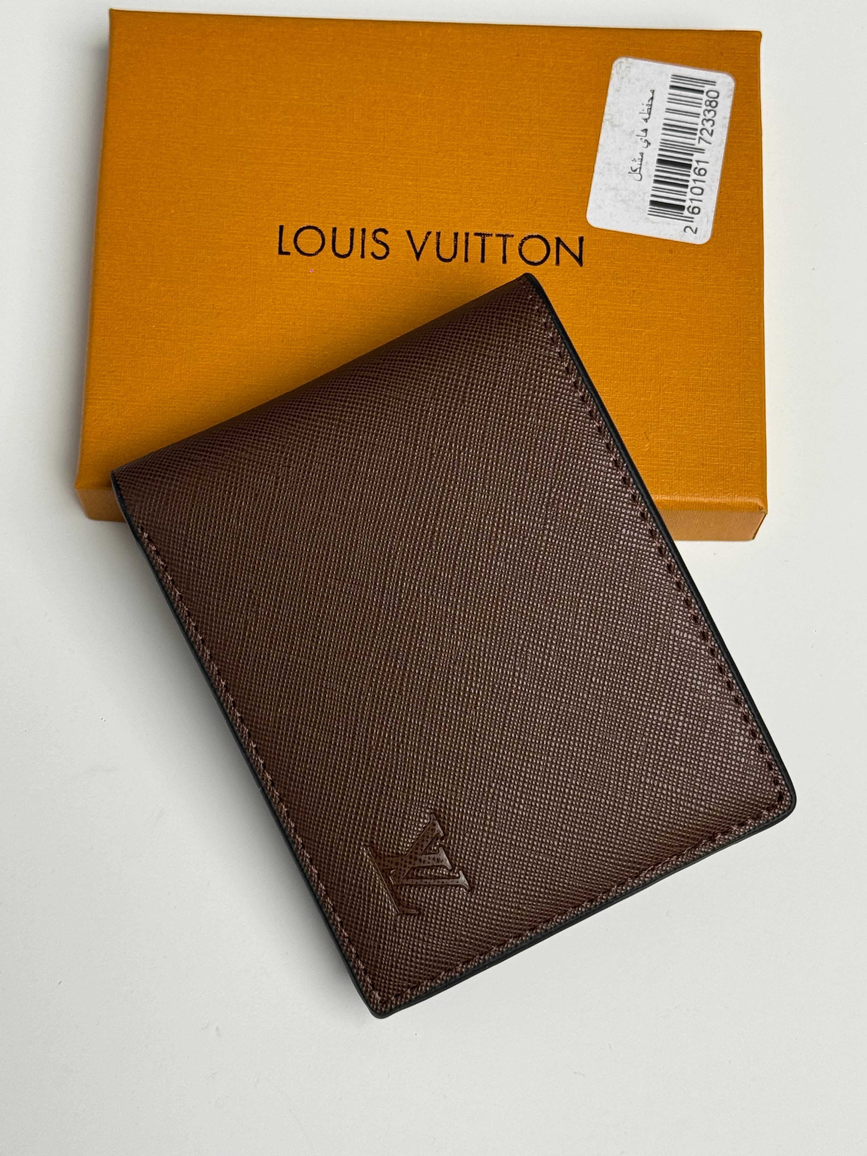 محفظه lv -12-1