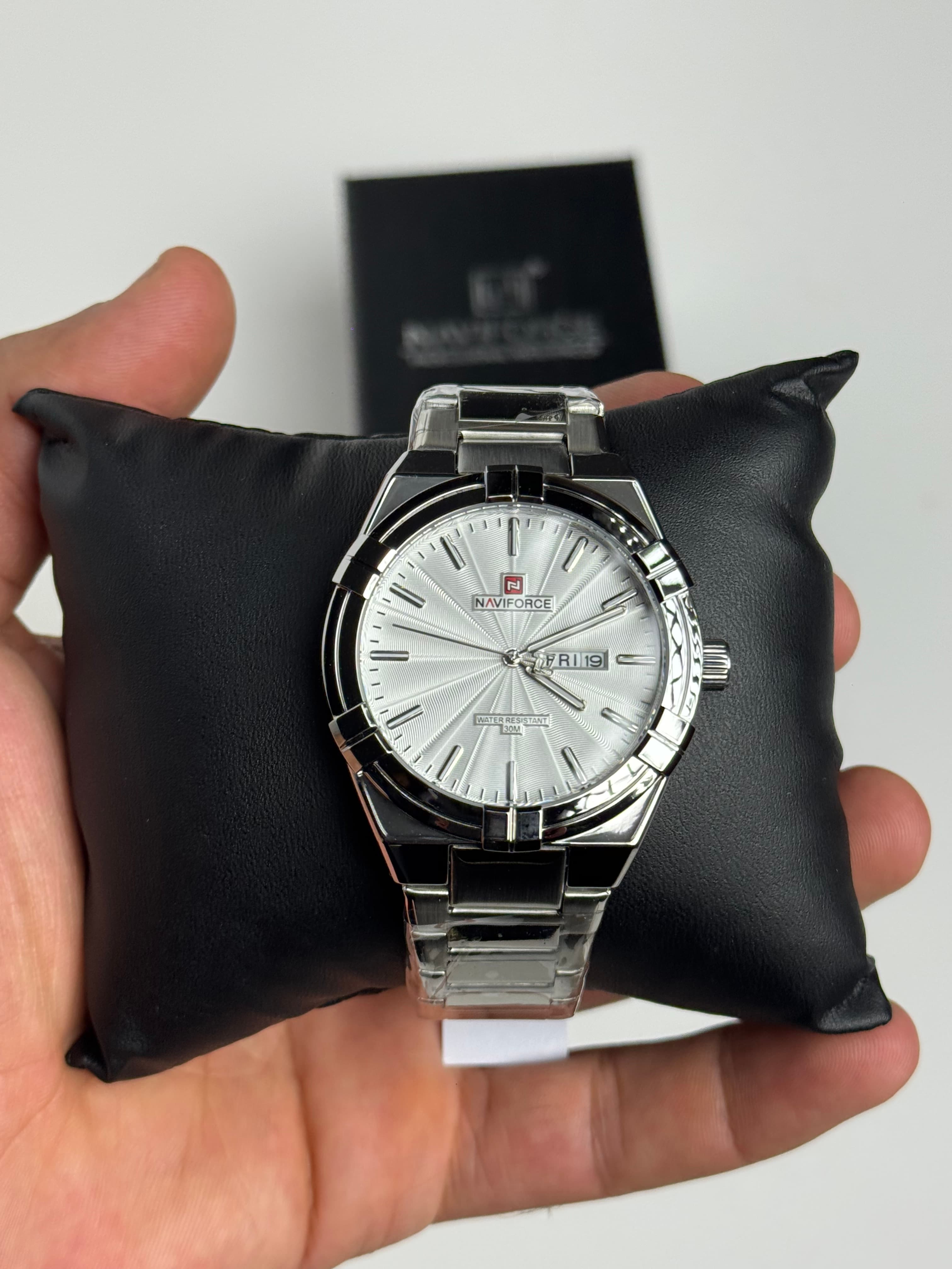 ساعه نافيفورس NF9218s/w