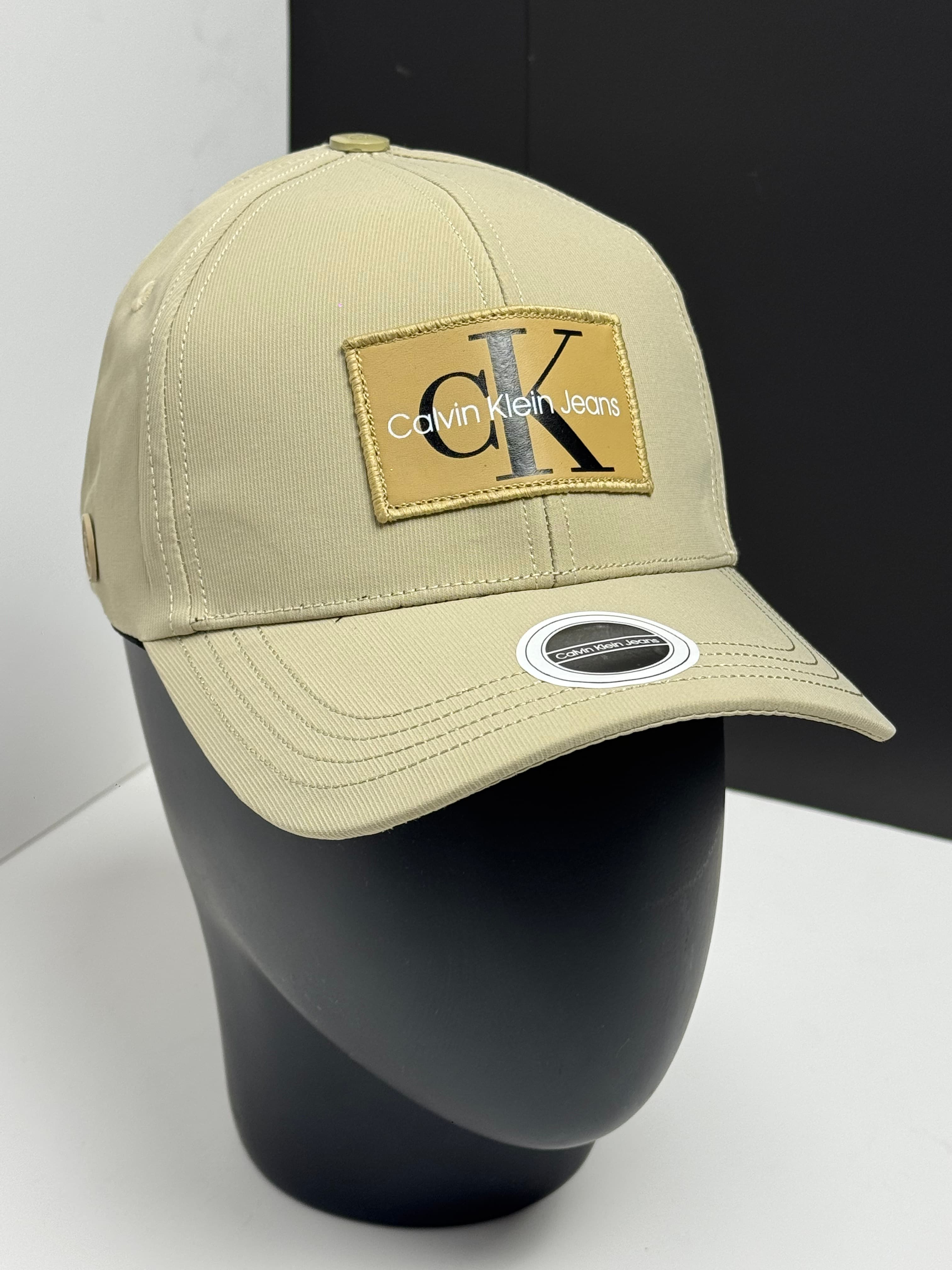 طاقيه ck ماستر